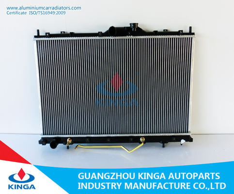 中国 三菱 Glant 「04-10 のための自動予備品のアルミニウム自動車ラジエーターの サプライヤー