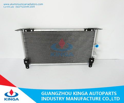 中国 車 AC コンデンサー トヨタ Hilux 2001 年の 88460-35280 熱伝達のコンデンサー サプライヤー