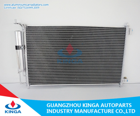 中国 Tiida （OEM 92110-1U600/EL000/AX800との07-）のための車の冷却のコンデンサー/G12 サプライヤー