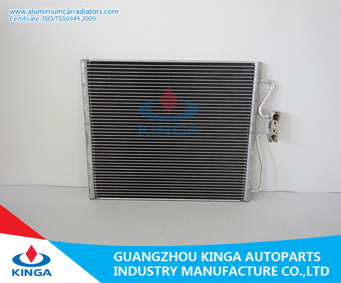 中国 BMW 7 E38'94- OEM 64538373924のための自動ACコンデンサーの空気調節のコンデンサー サプライヤー