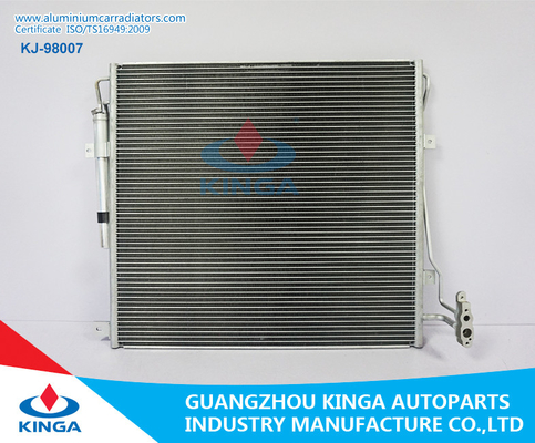 中国 ランド ローバーLR4/冷却装置のためのSpotr （10-12）車ACコンデンサーLR021824 サプライヤー