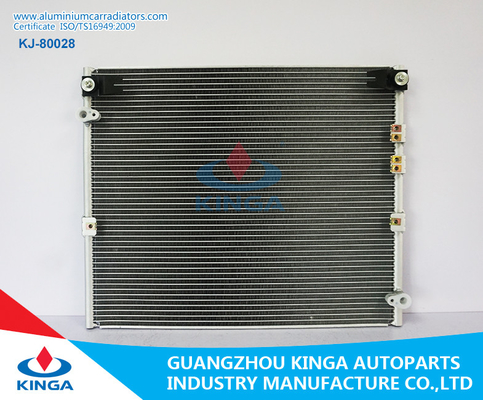 中国 トヨタPrado 3400の88460-60250水によって冷却されるコンデンサー、アルミニウムACコンデンサー サプライヤー