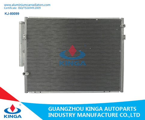 中国 FORTUNER 2005-2015年のためのアルミニウム トヨタの自動エアコンのコンデンサー サプライヤー