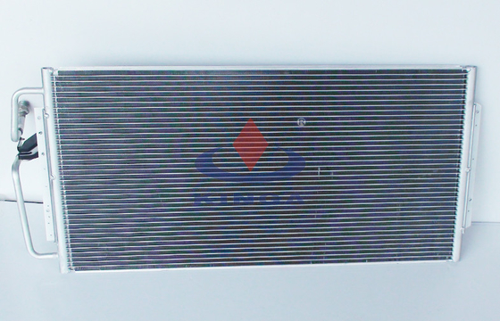 中国 GMC BUICK REGAL OEM 52478943 のための普遍的な自動車 AC コンデンサー サプライヤー