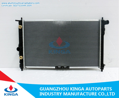 中国 大宇 Nubria/Leganza Oem 96351103 のための自然なアルミニウム水涼しい自動ラジエーター サプライヤー