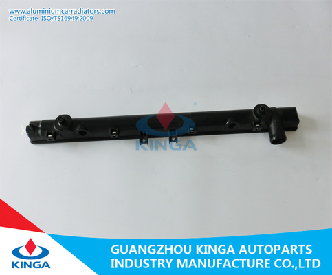 中国 マツダのボンゴの Frendy のラジエーターのプラスチック タンク KD-SGL5 MPV2.5D 「95-02 サプライヤー