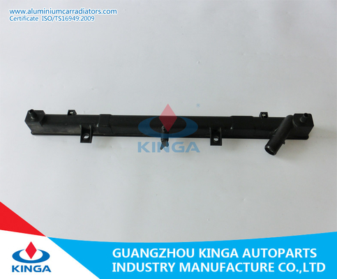 中国 自動マツダ 6 2010 2.5MT ラジエーター プラスチック タンク底 47*758mm サプライヤー