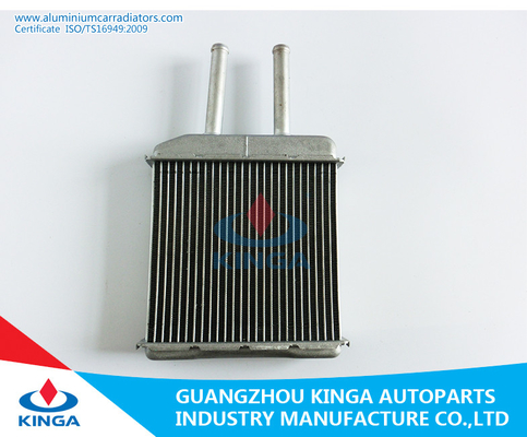 中国 アルミニウム ラジエーターの熱交換器のラジエーターのシボレーの自動予備品 サプライヤー