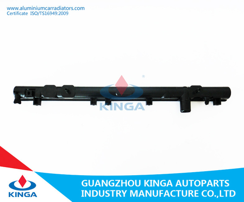中国 MR212454/MR281667 ラジエーター三菱 GLANT 1998 年のためのプラスチック タンク取り替え サプライヤー