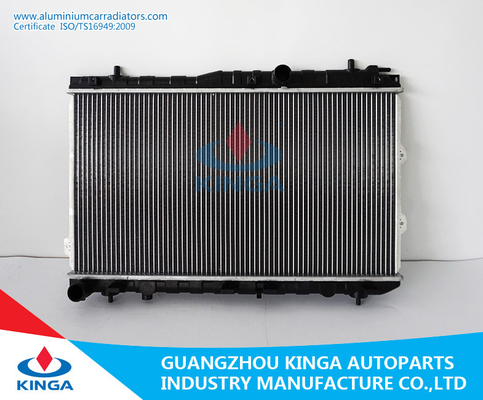 中国 HUNDAI KIA CERATO 1.5' 04 MT 25310-2F500 のための熱交換器のラジエーターの取り替え サプライヤー