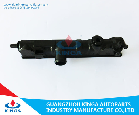 中国 KJ-42048AのVECTRA A/CAVALIER'88 MTのための取り替えのラジエーターのプラスチック タンク サプライヤー