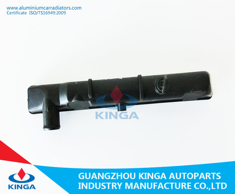 中国 VITARA'97-ラジエーター プラスチック タンク17700-77E10/77E30底タンクのTA11 サプライヤー
