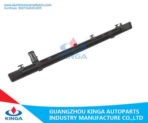 中国 トヨタHighlanderのための48*793.5 mmのラジエーターの出口タンクPA66GF30の09 3.5L Mt サプライヤー