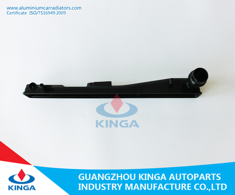 BMW X3 E83 2.5/3.0 Si'04- MT のラジエーター プラスチック タンク黒 1711.3.415.693 サプライヤー
