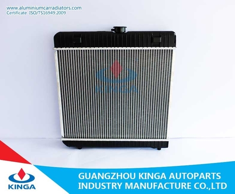 ベンツのプラスチック ラジエーター タンク底 W123/200d/280c' 76-85 MT サプライヤー