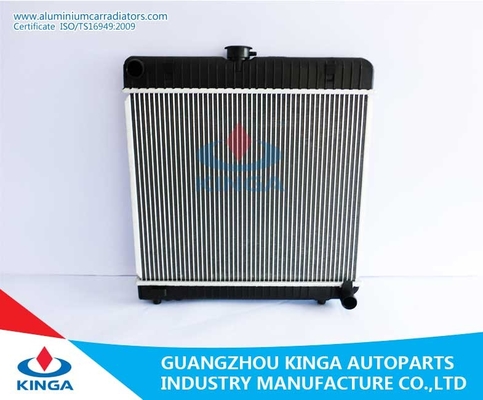 ベンツのプラスチック ラジエーター タンク底 W123/200d/280c' 76-85 MT サプライヤー