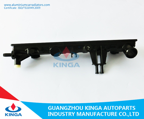 OEM 1300210/1300407修理ASTRA G/ZAFIRA A'98車のラジエーター タンク プラスチック サプライヤー