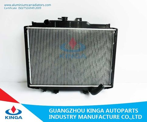 Kinga の三菱 DELICA 86-99MT OEM MB356342/605252 のための自動車のエンジンの冷却装置のラジエーター