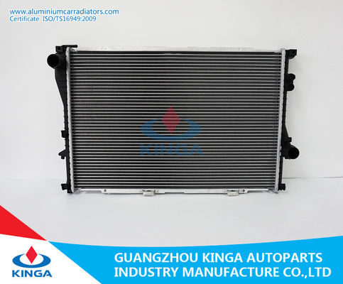 OEM 2246010 BMW 728/735/740 I'98 7E38 MT のアルミニウム車のラジエーター